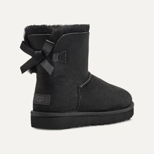 UGG Mini Bailey Bow Shearling Boot - Black